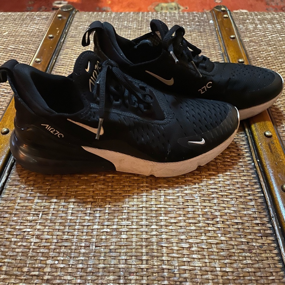 Nike Airmax 70 - women’s size 7 - great shape for used